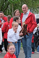 Musikf RuhrpottGuggis 2024-05-04 04  Ruhrpott-Guggis Duisburg  - Auf dem Gelände neben dem Imbiss im Logport „Manu´s Treff“ an der Hamburger Straße in Rheinhausen feierten die Ruhrpott-Guggis ihr diesjähriges Musikfest mit anschließender Party-Night. : DVPJ, Holger II, Kinderprinz Phil II., Prinzessin, Mia I., Prinzessin Mia I., HDK, Duisburg, Karneval, Helau, Tollität, Event, Session 2024, Session 2025, Hauptausschuss, Gemeinschaft, Hauptausschuss Karneval Duisburg, Duisburg ist echt