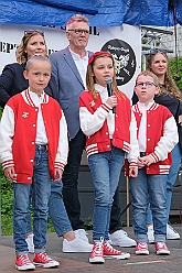 Musikf RuhrpottGuggis 2024-05-04 09  Ruhrpott-Guggis Duisburg  - Auf dem Gelände neben dem Imbiss im Logport „Manu´s Treff“ an der Hamburger Straße in Rheinhausen feierten die Ruhrpott-Guggis ihr diesjähriges Musikfest mit anschließender Party-Night. : DVPJ, Holger II, Kinderprinz Phil II., Prinzessin, Mia I., Prinzessin Mia I., HDK, Duisburg, Karneval, Helau, Tollität, Event, Session 2024, Session 2025, Hauptausschuss, Gemeinschaft, Hauptausschuss Karneval Duisburg, Duisburg ist echt