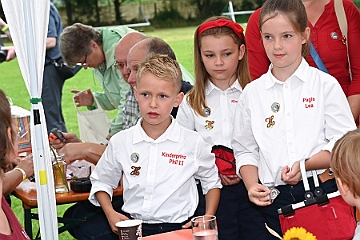 01 ZOOFREUNDE 2024-07-27 10  Am Samstag 27. Juli 2024 - Auf dem Gelände des PSV feierte der „Verein der Freunde des Duisburger Tierparks e.V.“, kurz ZOOFREUNDE Duisburg, sein 90 jähriges Bestehen.  Mit viel Unterhaltung für Groß und Klein. Auf Einladung des Moerser Jecken Komitees ging es dann auf die andere Rheinseite zu dessen Sommerfest. : DVPJ, Holger II, Kinderprinz Phil II., Prinzessin, Mia I., Prinzessin Mia I., HDK, Duisburg, Karneval, Helau, Tollität, Event, Session 2024, Session 2025, Hauptausschuss, Gemeinschaft, Hauptausschuss Karneval Duisburg, Duisburg ist echt