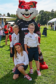 ß1 Schottenzunft 2024-09-07 26  Schottenzunft und Bürgergarde - Am Samstag 7. September besuchten wir bei sommerlichem Wetter zuerst das Sommerfest der Schottenzunft auf dem Gelände des ETuS Bissingheim. Nachmittags ging es Richtung Kaiserberg. Dort zum „Am Haus am Wasserturm“ hatte die Bürgergarde zu ihrem Sommerfest geladen. : DVPJ, Holger II, Kinderprinz Phil II., Prinzessin, Mia I., Prinzessin Mia I., HDK, Duisburg, Karneval, Helau, Tollität, Event, Session 2024, Session 2025, Hauptausschuss, Gemeinschaft, Hauptausschuss Karneval Duisburg, Duisburg ist echt