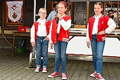 OffBiwak RWHamMarx 2024-09-14  10  Bei Rot Weiss im Norden - Bei angenehmen Themperaturen stand am Samstag 14. September der Besuch des Offiziersbiwak der 1.Gr. KG rot-weiss Hamborn-Marxloh an. Ein schöner Nachmittag auf dem Gelände der Raststätte Haus Liesen an der Hufstraße. : DVPJ, Holger II, Kinderprinz Phil II., Prinzessin, Mia I., Prinzessin Mia I., HDK, Duisburg, Karneval, Helau, Tollität, Event, Session 2024, Session 2025, Hauptausschuss, Gemeinschaft, Hauptausschuss Karneval Duisburg, Duisburg ist echt