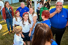 Herbstf MJ 2024-09-21  10  Bei den „Jecken“ im Norden - Unter dem Motto „Feiern mit Freunden“  hatten am Samstag dem 21. September die Marxloher-Jecken im Garten des Kirchorts St. Barbara an der Fahrnerstraße zum Herbstfest eingeladen. : DVPJ, Holger II, Kinderprinz Phil II., Prinzessin, Mia I., Prinzessin Mia I., HDK, Duisburg, Karneval, Helau, Tollität, Event, Session 2024, Session 2025, Hauptausschuss, Gemeinschaft, Hauptausschuss Karneval Duisburg, Duisburg ist echt