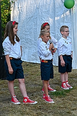 Herbstf MJ 2024-09-21  28  Bei den „Jecken“ im Norden - Unter dem Motto „Feiern mit Freunden“  hatten am Samstag dem 21. September die Marxloher-Jecken im Garten des Kirchorts St. Barbara an der Fahrnerstraße zum Herbstfest eingeladen. : DVPJ, Holger II, Kinderprinz Phil II., Prinzessin, Mia I., Prinzessin Mia I., HDK, Duisburg, Karneval, Helau, Tollität, Event, Session 2024, Session 2025, Hauptausschuss, Gemeinschaft, Hauptausschuss Karneval Duisburg, Duisburg ist echt