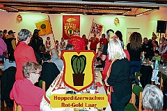 04 HoppeLaar 2024-11-09 01  Hoppeditzerwachen - Freitags wie Samstags - Am Freitagabend ging es los in Homberg bei der Narrenzunft. Danach hieß es nicht zu spät zu Bett, denn am Samstagmorgen stand in der Abteikirche der karnevalistische Gottesdienst in Hamborm an.  Mit eine kleinen Umzug ging’ s zum dortigen Rathaus. Karnevalsauftakt der Nordvereine. Am frühen Abend dann noch zur 1. KG Baerl und danach in Laar zu Rot-Goldenen KG, zum Hoppeditz-Erwachen. : DVPJ, Holger II, Kinderprinz Phil II., Prinzessin, Mia I., Prinzessin Mia I., HDK, Duisburg, Karneval, Helau, Tollität, Event, Session 2024, Session 2025, Hauptausschuss, Gemeinschaft, Hauptausschuss Karneval Duisburg, Duisburg ist echt