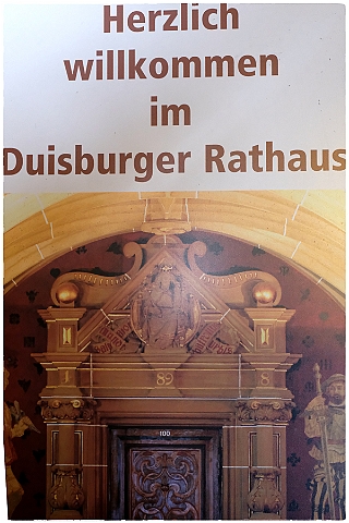 RathausEmpfangDU 2023-11-03 15  OB Sören Link empfängt…  - Wir, die Kinderprinzencrew, haben uns heute beim OB Sören Link im Rathaus vorgestellt und uns ins Gästebuch eingetragen. Mit dabei se. Tollität (spe.) Matthias I. mit seiner Crew. : DVPJ, Matthias I, Kinderprinz Leonardo I., Prinzessin, Milena I., HDK, Duisburg, Karneval, Helau, Tollität, Event, Session 2023, Session 2024, Hauptausschuss, Gemeinschaft, DVPJ, Matthias I, Kinderprinz Leonardo I., Prinzessin, Milena I., HDK, Duisburg, Karneval, Helau, Tollität, Event, Session 2023, Session 2024, Hauptausschuss, Gemeinschaft