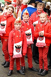 AuftaktNordvereine 2023--11-04 78  Start in die Kinderprinzencrew-Session - In der Anbteikirche in Duisburg-Hamborn starten die Duisburger Jecken, wie in an den Jahren  zuvor, mit eine karnevalistischen Messe in die kommende Session. Wir vier waren schon oft mit „unseren“ Piraten des Südens hier zum Auftakt am Rathaus. Aber dieses Jahr nun als die Duisburger Kinderprinzencrew 2024. : DVPJ, Matthias I, Kinderprinz Leonardo I., Prinzessin, Milena I., HDK, Duisburg, Karneval, Helau, Tollität, Event, Session 2023, Session 2024, Hauptausschuss, Gemeinschaft