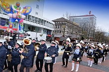 SessionsAuftaktHDK 2023-11-11 02  Duisburger Jecken feiern Sessionsauftakt - Nach einem kleinen Umzug über die Königstraße in Duisburgs City eröffnete der Hauptausschuss Duisburger Karneval am Elften im Elften um 11.11 Uhr vor dem Rathaus auf dem Burgplatz die Karnevals Session 2023/2024. : DVPJ, Matthias I, Leonardo I., Prinz Karneval, Prinz, Prinzessin Milen aI., Hofmarschälle, Pagen, Paginnen, HDK, Duisburg, Karneval, Helau, Tollität, Event, Session 2023, Session 2024, HDK, Duisburg, Hauptausschuss