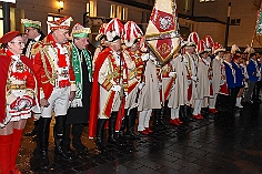 HofburgPrinzMatthias 2024-01-12 06  12. Januar 2024 - WYNDHAM Hotel Duisburger Hof - Ein kühler Freitag Abend erwartet uns vor der Tür des WYNDHAM Hotels bei der Begrüßung der anwesenden Gesellschaften und der Fahnenhissung se. Tollität Prinz Matthias I. Danach ging es dann in den warmen Pfeilersaal. : DVPJ, Matthias I, Kinderprinz Leonardo I., Prinzessin, Milena I., HDK, Duisburg, Karneval, Helau, Tollität, Event, Session 2023, Session 2024, Hauptausschuss, Gemeinschaft