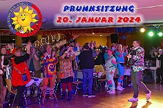 01 KGSonnSued 2024-01-20 01  Sitzung mal 2 - Samstag 20. Januar, Gesamtschule an der Falkstraße, Prunksitzumg der  KG Sonniger Süden, rot-blaue Party in der Pausenhalle. Am Sonntag 21. Januar die etwas besonderes Sitzung. Die 13. Integrative Karnevalssitzung der Lebenshilfe Duisburg. Gefeiert wird im Kultur- und Bürgerzentrum Duisburg-Süd „Steinhof“ Huckingen. Mit vielen tollen Showacts und unserem persönlichem Highlight, ein gemeinsames mit Prinz Matthias I. : DVPJ, Matthias I, Kinderprinz Leonardo I., Prinzessin, Milena I., HDK, Duisburg, Karneval, Helau, Tollität, Event, Session 2023, Session 2024, Hauptausschuss, Gemeinschaft