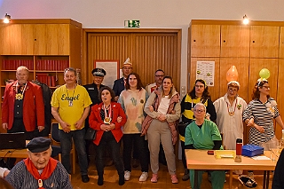 Vogelsang 2024-02-01 22  Seniorenkarneval - Im vollen Saal des Gemeindehaus am Vogelsangplatz wurde bei bester Stimmung Karneval mit den Senioren aus der Gemeinde gefeiert. : DVPJ, Matthias I, Kinderprinz Leonardo I., Prinzessin, Milena I., HDK, Duisburg, Karneval, Helau, Tollität, Event, Session 2023, Session 2024, Hauptausschuss, Gemeinschaft