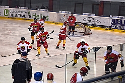 HDK KarnevOnIce 2024-02-02 31  In der PreZero Rheinlandhalle - Neuauflage von „Karneval on Ice“ in der PreZero Rheinlarndhalle. Eislaufen bei karnevalistischem Show-Programm. Eishockey wurde auch gespielt, Team Karneval und Team Rathaus trennten sich unentschieden. : DVPJ, Matthias I, Kinderprinz Leonardo I., Prinzessin, Milena I., HDK, Duisburg, Karneval, Helau, Tollität, Event, Session 2023, Session 2024, Hauptausschuss, Gemeinschaft