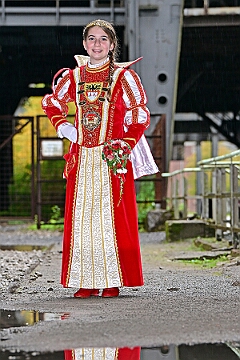 Ornat Shooting 2026-01-03 13  Foto-Shooting -- Bei nicht besonders freundlichem Wetter fand unser Shooting für dei Offiziellen Fotos im Ornat im Landschaftspark Nord statt. : DVPJ, Holger II, Kinderprinz Phil II., Prinzessin, Mia I., Prinzessin Mia I., HDK, Duisburg, Karneval, Helau, Tollität, Event, Session 2024, Session 2025, Hauptausschuss, Gemeinschaft, Hauptausschuss Karneval Duisburg, Duisburg ist echt