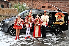 Kuerung Steinhof 2026-01-04 005  Unsere Kürung - Premiere - Im so genannten „Gürzenich“ von Duisburg, dem Steinhof in Huckingen fand am Sonntag, 4. Januar 2026, zum ersten Mal die Kürung einer Kinderprinzencrew statt. Wir sind nun als Prinz Juls I., Prinzessin Aileen I. mit Hofmarschall Sami und Pagin Paula der Stadt Duisburg 2026 inthronisiert. : DVPJ, Holger II, Kinderprinz Phil II., Prinzessin, Mia I., Prinzessin Mia I., HDK, Duisburg, Karneval, Helau, Tollität, Event, Session 2024, Session 2025, Hauptausschuss, Gemeinschaft, Hauptausschuss Karneval Duisburg, Duisburg ist echt