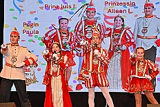 Kuerung Steinhof 2026-01-04 039  Unsere Kürung - Premiere - Im so genannten „Gürzenich“ von Duisburg, dem Steinhof in Huckingen fand am Sonntag, 4. Januar 2026, zum ersten Mal die Kürung einer Kinderprinzencrew statt. Wir sind nun als Prinz Juls I., Prinzessin Aileen I. mit Hofmarschall Sami und Pagin Paula der Stadt Duisburg 2026 inthronisiert. : DVPJ, Holger II, Kinderprinz Phil II., Prinzessin, Mia I., Prinzessin Mia I., HDK, Duisburg, Karneval, Helau, Tollität, Event, Session 2024, Session 2025, Hauptausschuss, Gemeinschaft, Hauptausschuss Karneval Duisburg, Duisburg ist echt