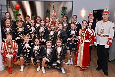 Kuerung Steinhof 2026-01-04 080  Unsere Kürung - Premiere - Im so genannten „Gürzenich“ von Duisburg, dem Steinhof in Huckingen fand am Sonntag, 4. Januar 2026, zum ersten Mal die Kürung einer Kinderprinzencrew statt. Wir sind nun als Prinz Juls I., Prinzessin Aileen I. mit Hofmarschall Sami und Pagin Paula der Stadt Duisburg 2026 inthronisiert. : DVPJ, Holger II, Kinderprinz Phil II., Prinzessin, Mia I., Prinzessin Mia I., HDK, Duisburg, Karneval, Helau, Tollität, Event, Session 2024, Session 2025, Hauptausschuss, Gemeinschaft, Hauptausschuss Karneval Duisburg, Duisburg ist echt