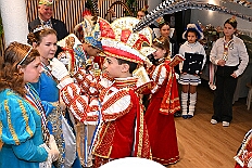Kuerung Steinhof 2026-01-04 082  Unsere Kürung - Premiere - Im so genannten „Gürzenich“ von Duisburg, dem Steinhof in Huckingen fand am Sonntag, 4. Januar 2026, zum ersten Mal die Kürung einer Kinderprinzencrew statt. Wir sind nun als Prinz Juls I., Prinzessin Aileen I. mit Hofmarschall Sami und Pagin Paula der Stadt Duisburg 2026 inthronisiert. : DVPJ, Holger II, Kinderprinz Phil II., Prinzessin, Mia I., Prinzessin Mia I., HDK, Duisburg, Karneval, Helau, Tollität, Event, Session 2024, Session 2025, Hauptausschuss, Gemeinschaft, Hauptausschuss Karneval Duisburg, Duisburg ist echt