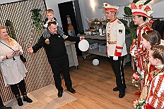 Kuerung Steinhof 2026-01-04 093  Unsere Kürung - Premiere - Im so genannten „Gürzenich“ von Duisburg, dem Steinhof in Huckingen fand am Sonntag, 4. Januar 2026, zum ersten Mal die Kürung einer Kinderprinzencrew statt. Wir sind nun als Prinz Juls I., Prinzessin Aileen I. mit Hofmarschall Sami und Pagin Paula der Stadt Duisburg 2026 inthronisiert. : DVPJ, Holger II, Kinderprinz Phil II., Prinzessin, Mia I., Prinzessin Mia I., HDK, Duisburg, Karneval, Helau, Tollität, Event, Session 2024, Session 2025, Hauptausschuss, Gemeinschaft, Hauptausschuss Karneval Duisburg, Duisburg ist echt