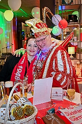 Prinzenem Intercity 2026- 02-10 03  Mal nicht wie immer - Eigentlich ist es Tradition der Roten Funken zu ihrem Prinzenempfang am Mittwoch vor Altweiber zu bitten. Dieses Jahr wurden im IntercityHotel die Tollitätten unvermeidbar einen Tag vorher : DVPJ, Toni I, Kinderprinz Juls I., Juls I., Prinzessin, Aileen I., Prinzessin Aileen I., HDK, Duisburg, Karneval, Helau, Tollität, Event, Session 2025, Session 2026, Hauptausschuss, Gemeinschaft, Hauptausschuss Karneval Duisburg, Duisburg ist echt