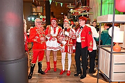 Prinzenem Intercity 2026- 02-10 22  Mal nicht wie immer - Eigentlich ist es Tradition der Roten Funken zu ihrem Prinzenempfang am Mittwoch vor Altweiber zu bitten. Dieses Jahr wurden im IntercityHotel die Tollitätten unvermeidbar einen Tag vorher : DVPJ, Toni I, Kinderprinz Juls I., Juls I., Prinzessin, Aileen I., Prinzessin Aileen I., HDK, Duisburg, Karneval, Helau, Tollität, Event, Session 2025, Session 2026, Hauptausschuss, Gemeinschaft, Hauptausschuss Karneval Duisburg, Duisburg ist echt