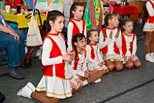 07 Familienk RG Laar 2026- 02-12 05  Weiberfastnachts Tour, 11. Februar - Schon um 9 Uhr begann dieser ereignisreicher Tag für uns mit der Karnevalsfeier in der GGS Habichtstraße. Im HDK Festzelt wurden wir danach fanatisch gefeiert. Weiter ging es dann zu Hargreaves und ins LANUV zur der Firmenfeiern. Zwischendurch seine Seniorenfeier der AWO Karl-Jarres-Straße. Im Ratskeller feiern die Nordvereine Altweiber. In Folge fahren wir nach Laar, einmal zum Familienkarneval der KG Rot-Gold und die KFD feier im St. Ewald. Der vorletzte Auftritt dann die Altweibersitzung bei der Ehrengarde bevor es zum erneuten Heimspiel  zur Altweiber-Party in den Heimathafen geht. : DVPJ, Toni I, Kinderprinz Juls I., Juls I., Prinzessin, Aileen I., Prinzessin Aileen I., HDK, Duisburg, Karneval, Helau, Tollität, Event, Session 2025, Session 2026, Hauptausschuss, Gemeinschaft, Hauptausschuss Karneval Duisburg, Duisburg ist echt