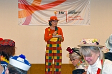 08 KFD StEwaldi Laar 2026- 02-12 01  Weiberfastnachts Tour, 11. Februar - Schon um 9 Uhr begann dieser ereignisreicher Tag für uns mit der Karnevalsfeier in der GGS Habichtstraße. Im HDK Festzelt wurden wir danach fanatisch gefeiert. Weiter ging es dann zu Hargreaves und ins LANUV zur der Firmenfeiern. Zwischendurch seine Seniorenfeier der AWO Karl-Jarres-Straße. Im Ratskeller feiern die Nordvereine Altweiber. In Folge fahren wir nach Laar, einmal zum Familienkarneval der KG Rot-Gold und die KFD feier im St. Ewald. Der vorletzte Auftritt dann die Altweibersitzung bei der Ehrengarde bevor es zum erneuten Heimspiel  zur Altweiber-Party in den Heimathafen geht. : DVPJ, Toni I, Kinderprinz Juls I., Juls I., Prinzessin, Aileen I., Prinzessin Aileen I., HDK, Duisburg, Karneval, Helau, Tollität, Event, Session 2025, Session 2026, Hauptausschuss, Gemeinschaft, Hauptausschuss Karneval Duisburg, Duisburg ist echt