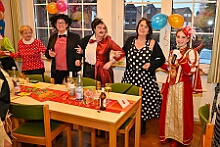 08 KFD StEwaldi Laar 2026- 02-12 10  Weiberfastnachts Tour, 11. Februar - Schon um 9 Uhr begann dieser ereignisreicher Tag für uns mit der Karnevalsfeier in der GGS Habichtstraße. Im HDK Festzelt wurden wir danach fanatisch gefeiert. Weiter ging es dann zu Hargreaves und ins LANUV zur der Firmenfeiern. Zwischendurch seine Seniorenfeier der AWO Karl-Jarres-Straße. Im Ratskeller feiern die Nordvereine Altweiber. In Folge fahren wir nach Laar, einmal zum Familienkarneval der KG Rot-Gold und die KFD feier im St. Ewald. Der vorletzte Auftritt dann die Altweibersitzung bei der Ehrengarde bevor es zum erneuten Heimspiel  zur Altweiber-Party in den Heimathafen geht. : DVPJ, Toni I, Kinderprinz Juls I., Juls I., Prinzessin, Aileen I., Prinzessin Aileen I., HDK, Duisburg, Karneval, Helau, Tollität, Event, Session 2025, Session 2026, Hauptausschuss, Gemeinschaft, Hauptausschuss Karneval Duisburg, Duisburg ist echt