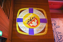 10 Altweib AMaB 2026- 02-12 01  Weiberfastnachts Tour, 11. Februar - Schon um 9 Uhr begann dieser ereignisreicher Tag für uns mit der Karnevalsfeier in der GGS Habichtstraße. Im HDK Festzelt wurden wir danach fanatisch gefeiert. Weiter ging es dann zu Hargreaves und ins LANUV zur der Firmenfeiern. Zwischendurch seine Seniorenfeier der AWO Karl-Jarres-Straße. Im Ratskeller feiern die Nordvereine Altweiber. In Folge fahren wir nach Laar, einmal zum Familienkarneval der KG Rot-Gold und die KFD feier im St. Ewald. Der vorletzte Auftritt dann die Altweibersitzung bei der Ehrengarde bevor es zum erneuten Heimspiel  zur Altweiber-Party in den Heimathafen geht. : DVPJ, Toni I, Kinderprinz Juls I., Juls I., Prinzessin, Aileen I., Prinzessin Aileen I., HDK, Duisburg, Karneval, Helau, Tollität, Event, Session 2025, Session 2026, Hauptausschuss, Gemeinschaft, Hauptausschuss Karneval Duisburg, Duisburg ist echt