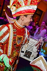 02 Kostuemfest SZ  Prinzgrd 2026-02-13 14  Kinderkarneval und Kostümfest   Der Karnevalsfreitag und seine Traditionen. Zuerst waren im Sermer Festzelt auf dem Kasselle-Pitter-Platz zum dortigen Kinderkarneval. Am frühen Abend hatte dann noch der SZ der Prinzengarde in der Gaststätte „Zum Treffpunkt“ zum Kostümfest eingeladen. : DVPJ, Toni I, Kinderprinz Juls I., Juls I., Prinzessin, Aileen I., Prinzessin Aileen I., HDK, Duisburg, Karneval, Helau, Tollität, Event, Session 2025, Session 2026, Hauptausschuss, Gemeinschaft, Hauptausschuss Karneval Duisburg, Duisburg ist echt