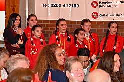 03 Prunks RG Laar 2026- 02-14 06  Samstags Tour, 14. Februar - Nach dem Kinderkarnevalszug hatten wir an diesem Samstag noch 3 Termine. Zuerst waren wir zum Seniorenkarneval im CURATA Haus in Dinslaken Hiesfeld. Am Abend ging es zum letzten Mal bei unseren » Blauen Jungs « auf die Bühne. Und auch zum letzten Mal hieß es Helau bei der KG Rot-Gold Laar. : DVPJ, Toni I, Kinderprinz Juls I., Juls I., Prinzessin, Aileen I., Prinzessin Aileen I., HDK, Duisburg, Karneval, Helau, Tollität, Event, Session 2025, Session 2026, Hauptausschuss, Gemeinschaft, Hauptausschuss Karneval Duisburg, Duisburg ist echt