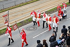 02 Der Zug 2026- 02-14 02  Unser Tag - ein schöner Tag - Es war 8 Uhr in der Früh als wir am Samstagmorgen, 14. Februar, als wir mit Musik am WYNDHAM Hotel Duisburger Hof geweckt wurden. Danach ging es dann nach Hamborn wo „unser“ Kinderkarnevalszug pünktlich um 11:11 Uhr startete. Zu Mittagszeit gab es dann anschließend eine Empfang für uns und die Teneriffa Delegation. : DVPJ, Toni I, Kinderprinz Juls I., Juls I., Prinzessin, Aileen I., Prinzessin Aileen I., HDK, Duisburg, Karneval, Helau, Tollität, Event, Session 2025, Session 2026, Hauptausschuss, Gemeinschaft, Hauptausschuss Karneval Duisburg, Duisburg ist echt