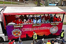 02 Der Zug 2026- 02-14 34  Unser Tag - ein schöner Tag - Es war 8 Uhr in der Früh als wir am Samstagmorgen, 14. Februar, als wir mit Musik am WYNDHAM Hotel Duisburger Hof geweckt wurden. Danach ging es dann nach Hamborn wo „unser“ Kinderkarnevalszug pünktlich um 11:11 Uhr startete. Zu Mittagszeit gab es dann anschließend eine Empfang für uns und die Teneriffa Delegation. : DVPJ, Toni I, Kinderprinz Juls I., Juls I., Prinzessin, Aileen I., Prinzessin Aileen I., HDK, Duisburg, Karneval, Helau, Tollität, Event, Session 2025, Session 2026, Hauptausschuss, Gemeinschaft, Hauptausschuss Karneval Duisburg, Duisburg ist echt