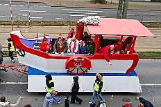 02 Der Zug 2026- 02-14 38  Unser Tag - ein schöner Tag - Es war 8 Uhr in der Früh als wir am Samstagmorgen, 14. Februar, als wir mit Musik am WYNDHAM Hotel Duisburger Hof geweckt wurden. Danach ging es dann nach Hamborn wo „unser“ Kinderkarnevalszug pünktlich um 11:11 Uhr startete. Zu Mittagszeit gab es dann anschließend eine Empfang für uns und die Teneriffa Delegation. : DVPJ, Toni I, Kinderprinz Juls I., Juls I., Prinzessin, Aileen I., Prinzessin Aileen I., HDK, Duisburg, Karneval, Helau, Tollität, Event, Session 2025, Session 2026, Hauptausschuss, Gemeinschaft, Hauptausschuss Karneval Duisburg, Duisburg ist echt