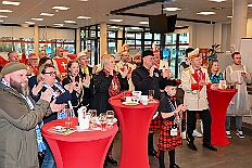 03 Der Empfang 2026- 02-14 08  Unser Tag - ein schöner Tag - Es war 8 Uhr in der Früh als wir am Samstagmorgen, 14. Februar, als wir mit Musik am WYNDHAM Hotel Duisburger Hof geweckt wurden. Danach ging es dann nach Hamborn wo „unser“ Kinderkarnevalszug pünktlich um 11:11 Uhr startete. Zu Mittagszeit gab es dann anschließend eine Empfang für uns und die Teneriffa Delegation. : DVPJ, Toni I, Kinderprinz Juls I., Juls I., Prinzessin, Aileen I., Prinzessin Aileen I., HDK, Duisburg, Karneval, Helau, Tollität, Event, Session 2025, Session 2026, Hauptausschuss, Gemeinschaft, Hauptausschuss Karneval Duisburg, Duisburg ist echt